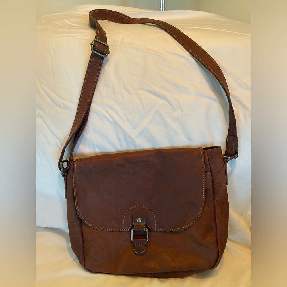 Jack Georges brand Brown leather crossbody, perfect for travel and errands